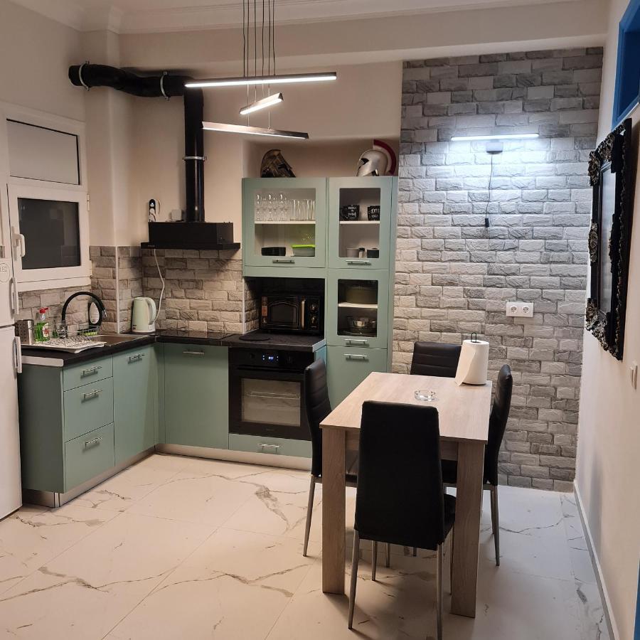 Full Apartment Near Kato Patissia Athens Exterior photo